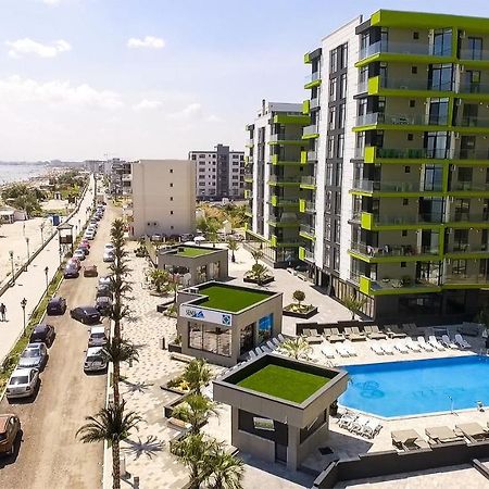 Alezzi Majestic Apartments 97 Navodari Exterior photo