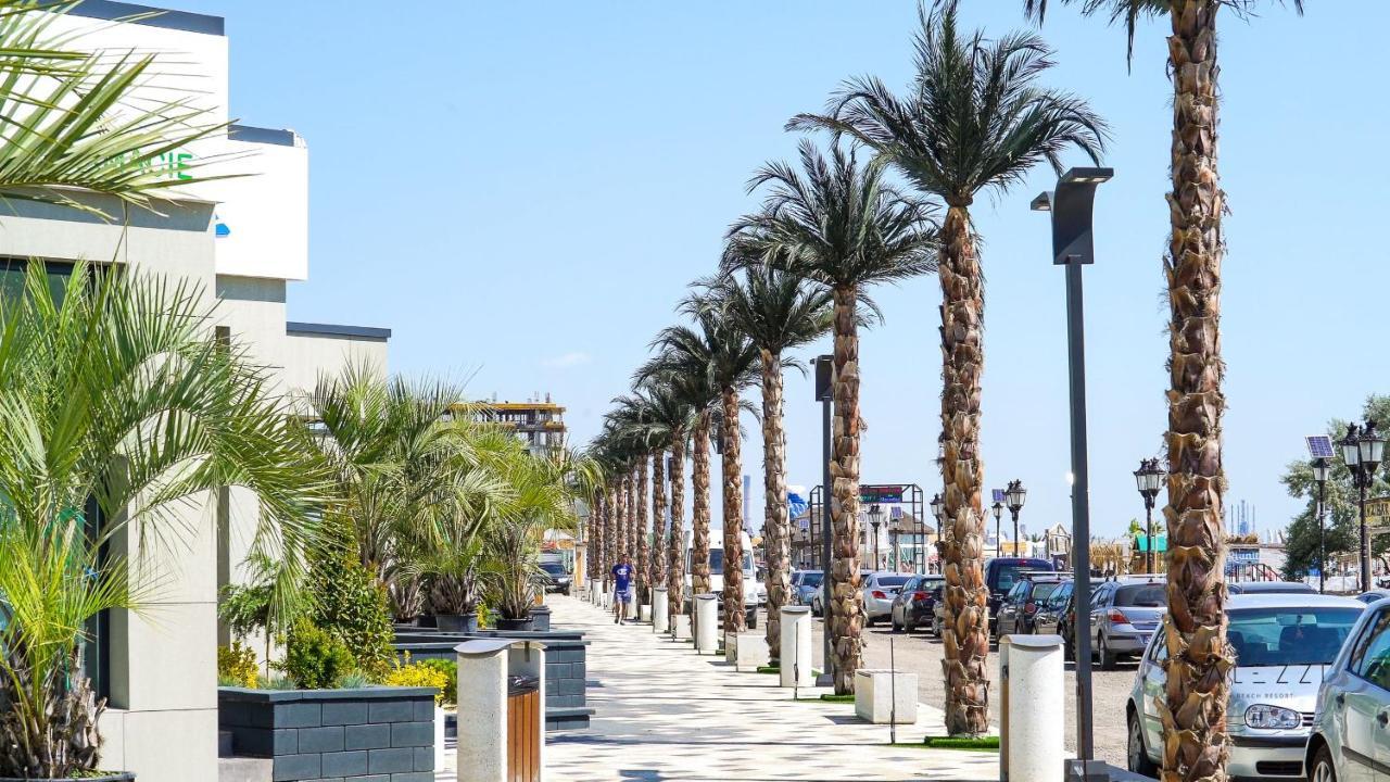 Alezzi Majestic Apartments 97 Navodari Exterior photo